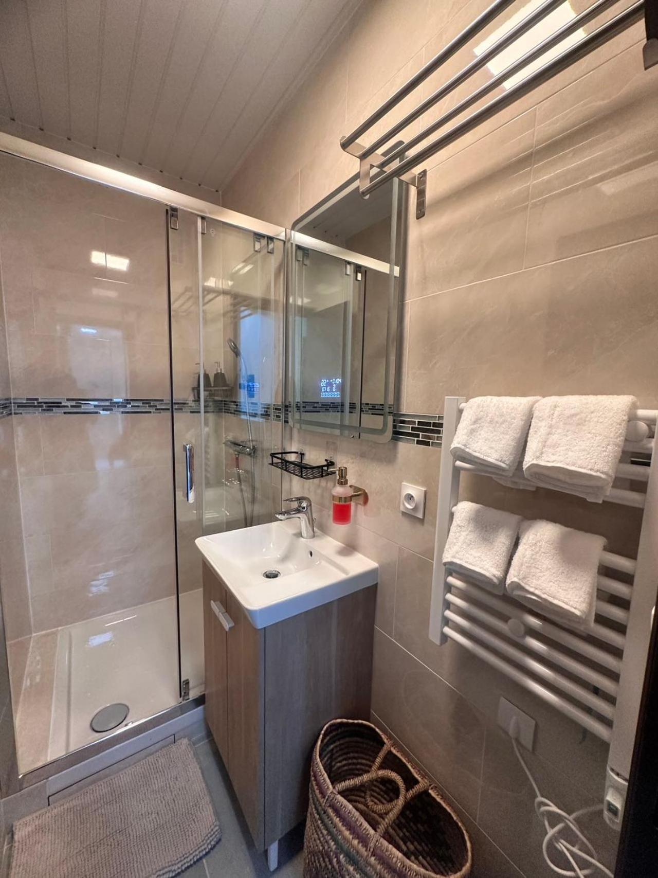 Superbe Appartement Renove Au Coeur De La Capitale باريس المظهر الخارجي الصورة